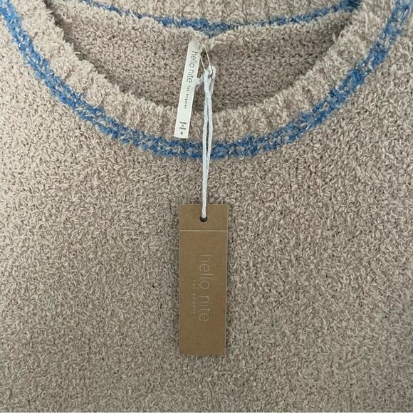 Teddy Bear Sweater Tan & Cobalt Blue Stars Super Soft NWT - Picture 3 of 7